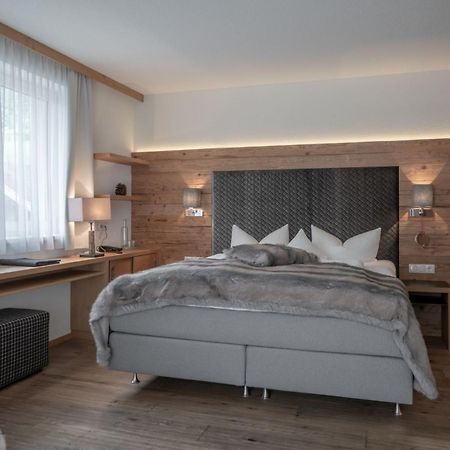 Post Hotel Paznaun Зее Екстериор снимка