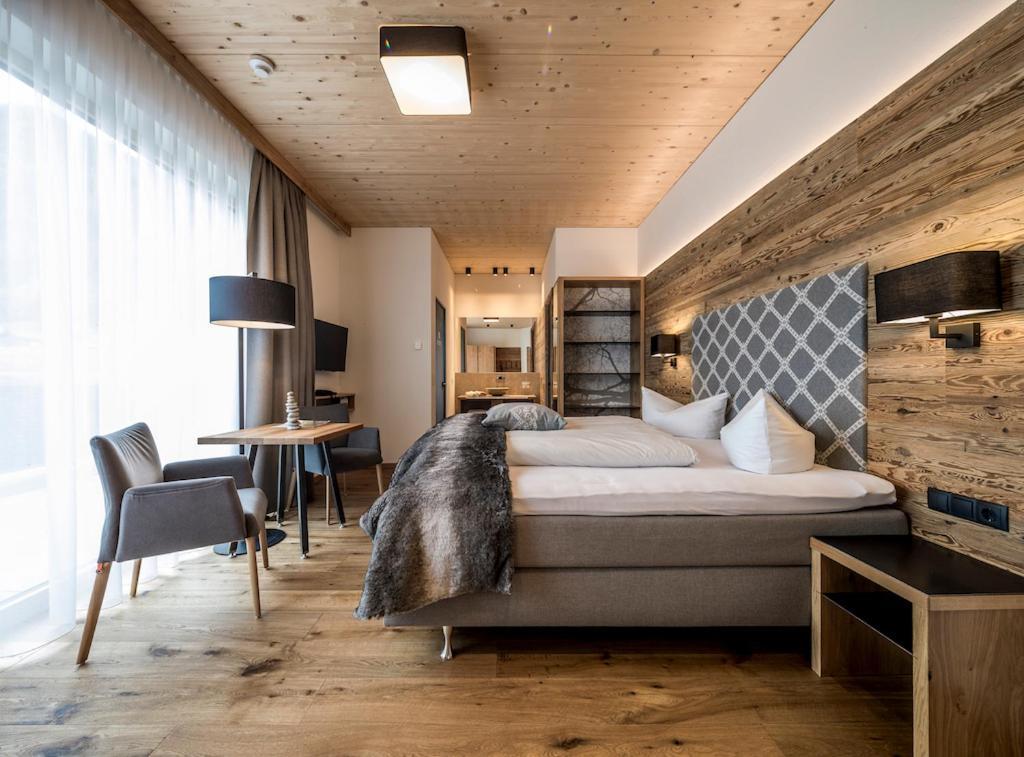 Post Hotel Paznaun Зее Екстериор снимка