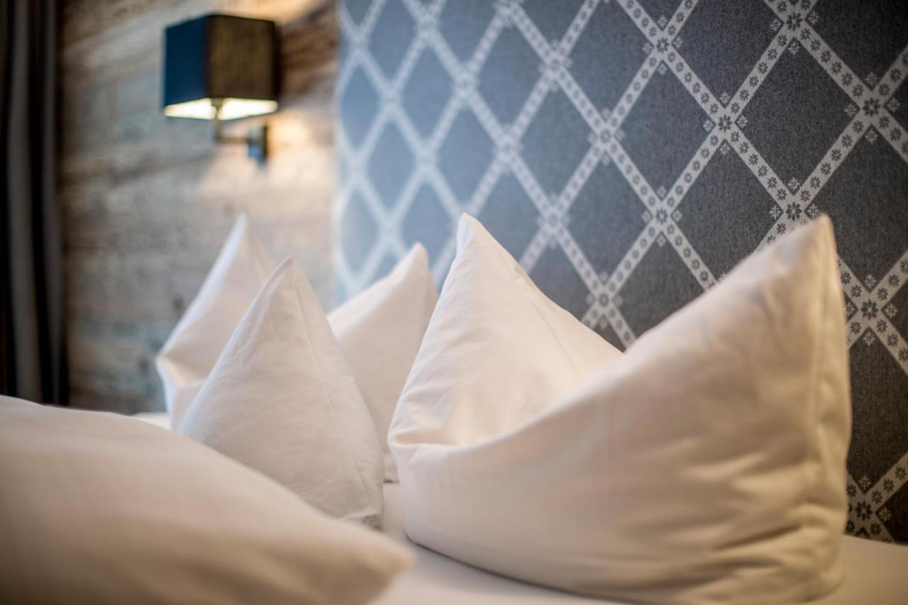 Post Hotel Paznaun Зее Екстериор снимка
